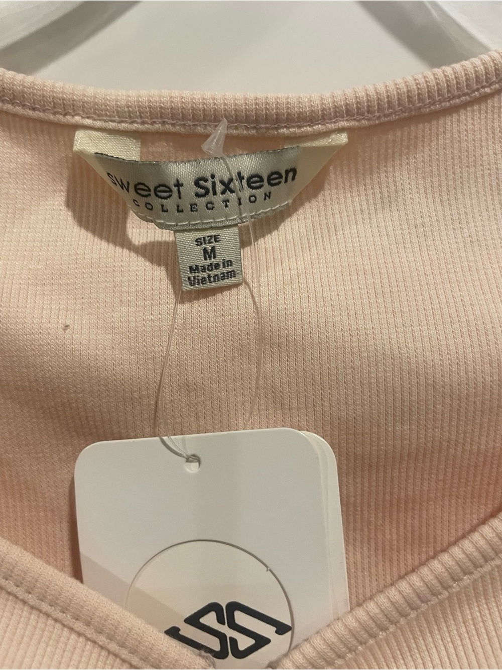 Blush Ribbed Drawstring Crop Top - Picture 3 of 5